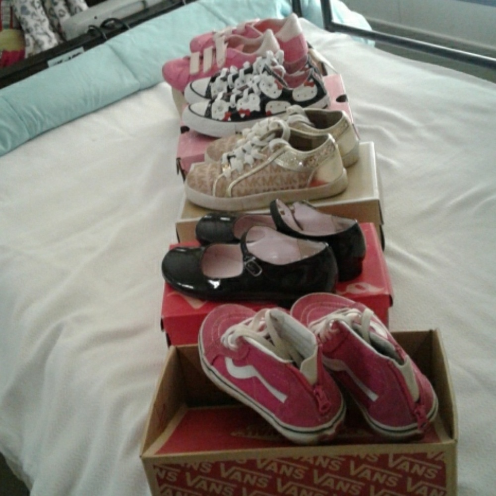 Kids shoes